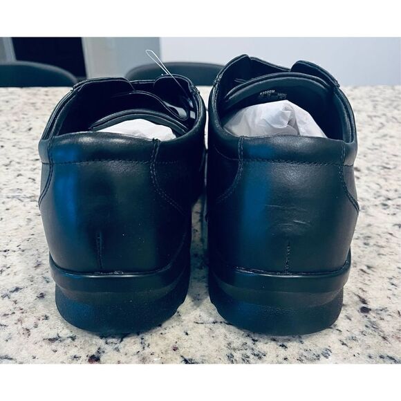 APEX LEGENDS Men's Biomechanical Single Strap Oxford Sneaker - Picture 5 of 9